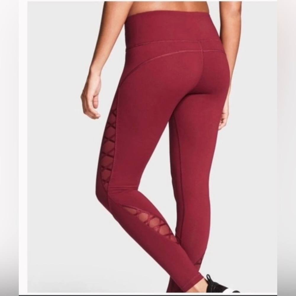 Victoria's Secret Knockout Leggings